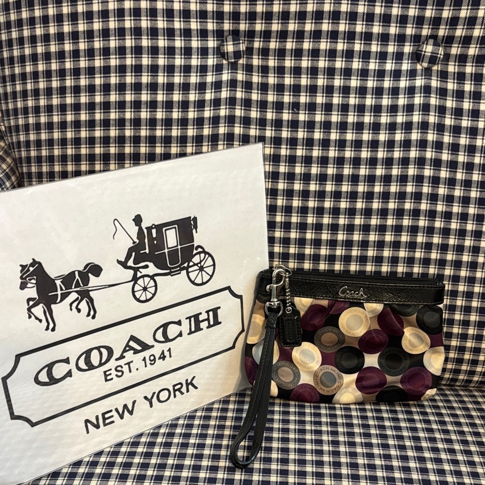 Coach Black and Purple Circle Pattern Wristlet
